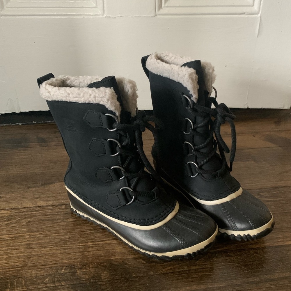 Black Sorel Women’s Boots, Size 6